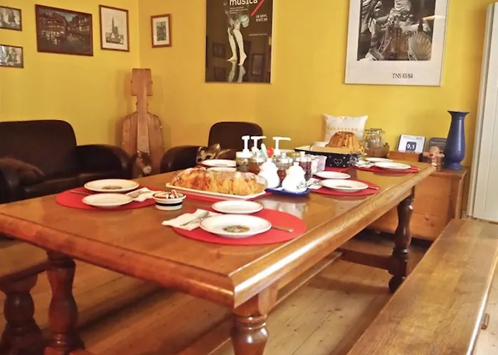 D'hotes La Celestine Nocleg ze śniadaniem 4*